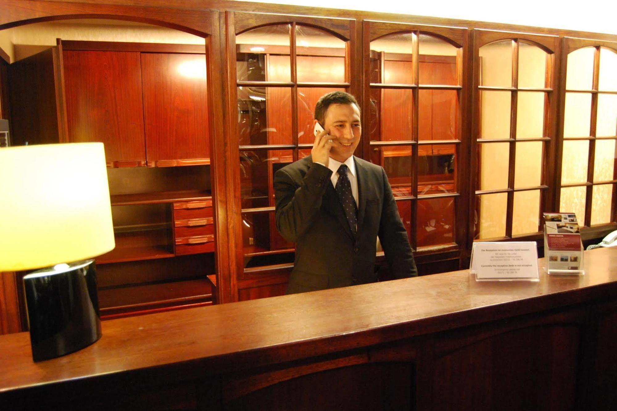 พาร์คโฮเทล แบร์คไฮม์ Hotel แบร์กไฮม์ ภายนอก รูปภาพ